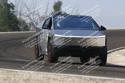 media/Nov-08-2025-Speed Ventures (Sat) [[1c7a6332f5]]/TC B/Session 2 (Turn 2)/